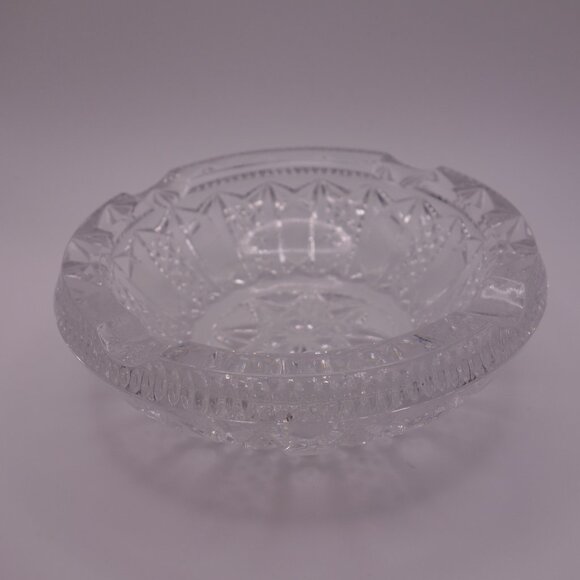 Circular Cigar Ash Tray with some Weight to It! - Picture 3 of 12